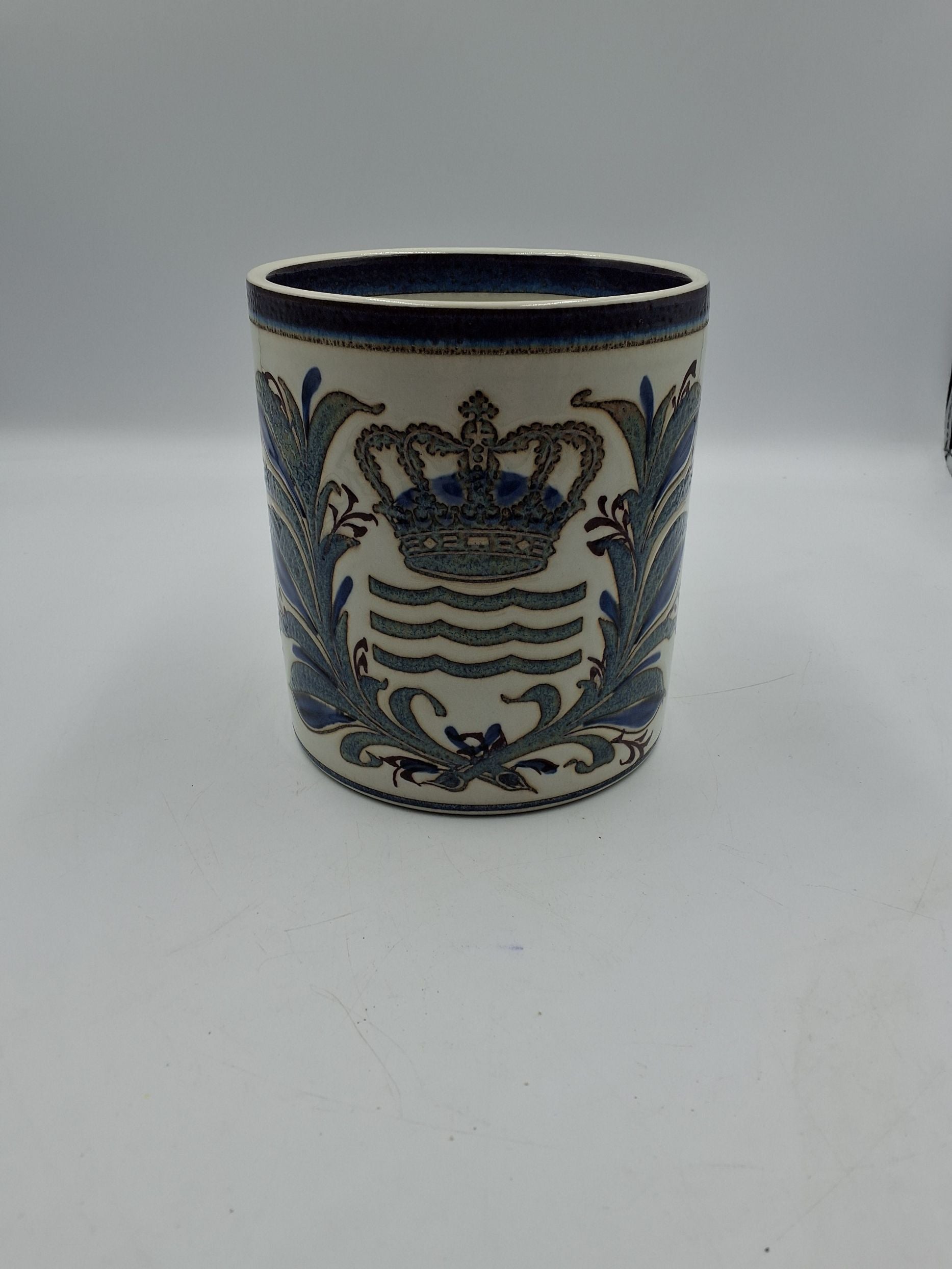 Royal Copenhagen Jubilæumskrus 1975